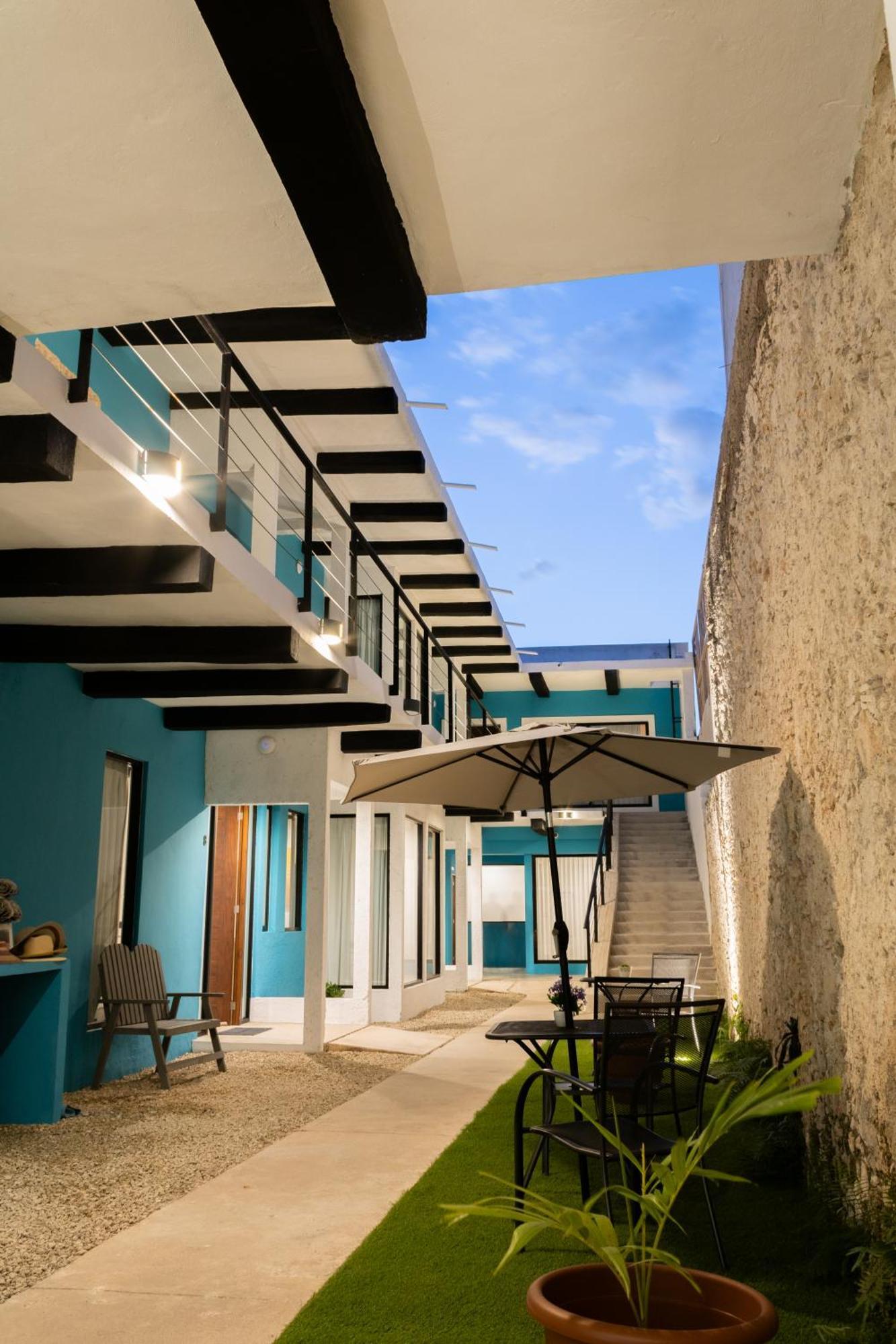 Aparthotel Xuva à Mérida Extérieur photo
